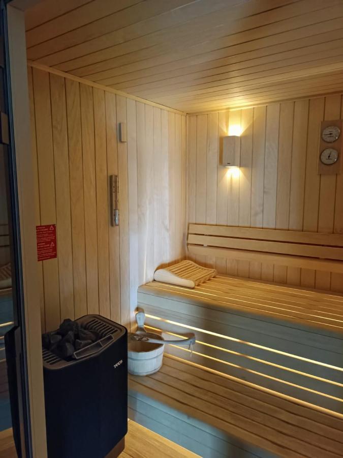 Hotel Restaurant Akena Molinges - La Brocatelle Сен-Клод Екстериор снимка